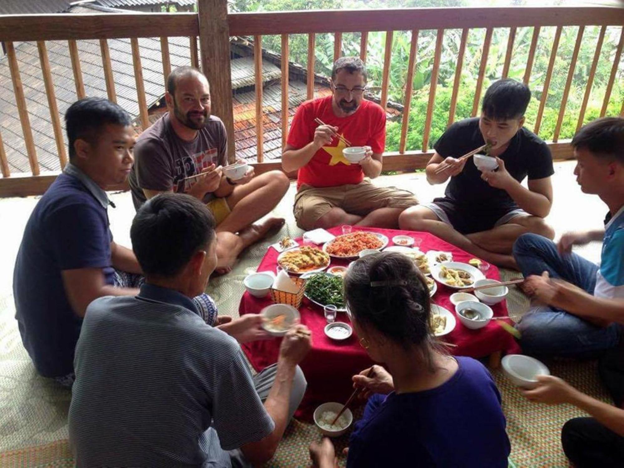 Duy Tuyen Ba Be Homestay Free Bbq Bac Kan Eksteriør bilde